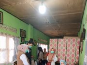 Pelayanan Kesehatan Door to Door bagi Warga Terdampak Banjir di Kelurahan Tanjung Karang